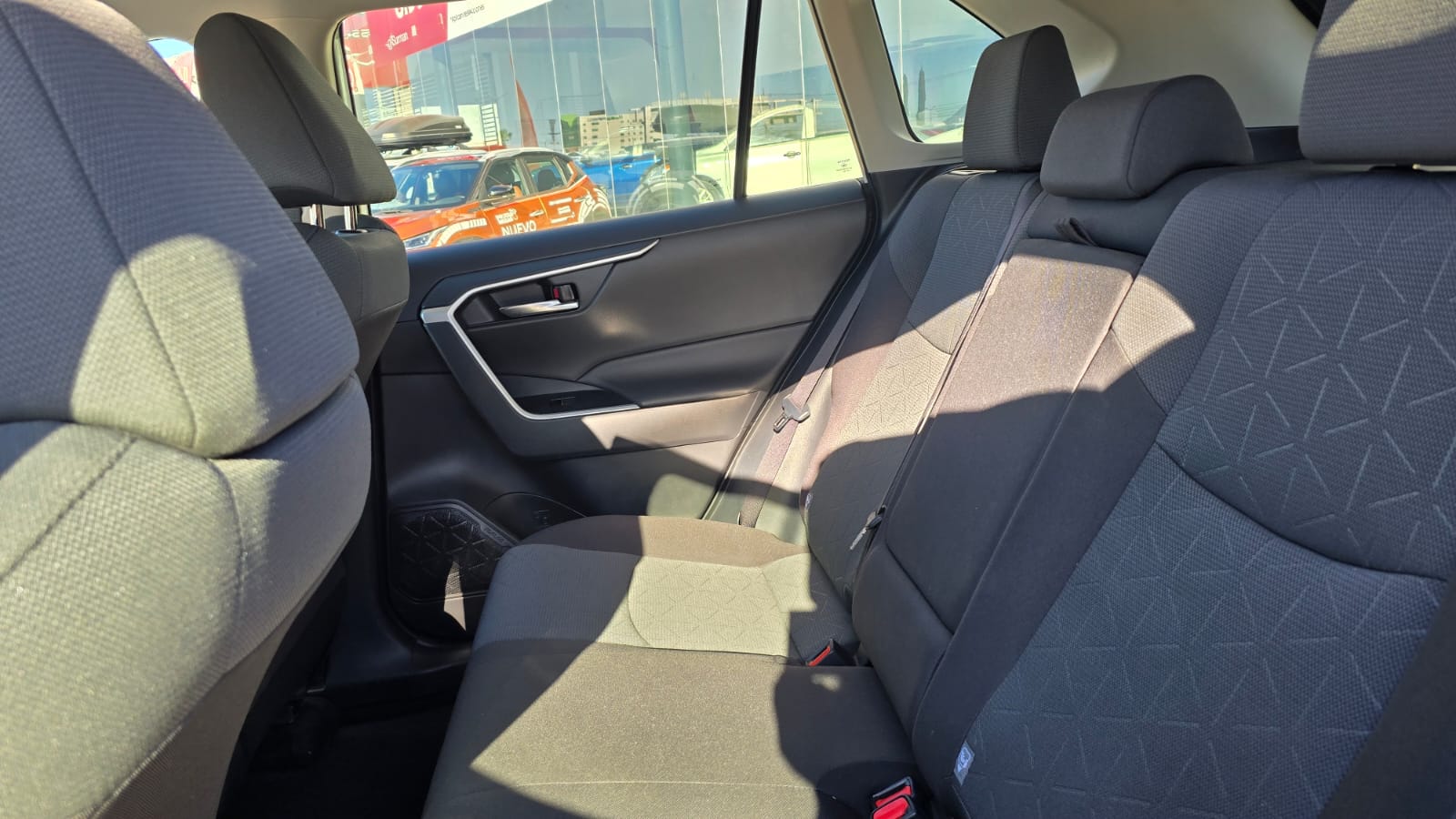 2024 Toyota RAV4 5P XLE L42.5 AUT