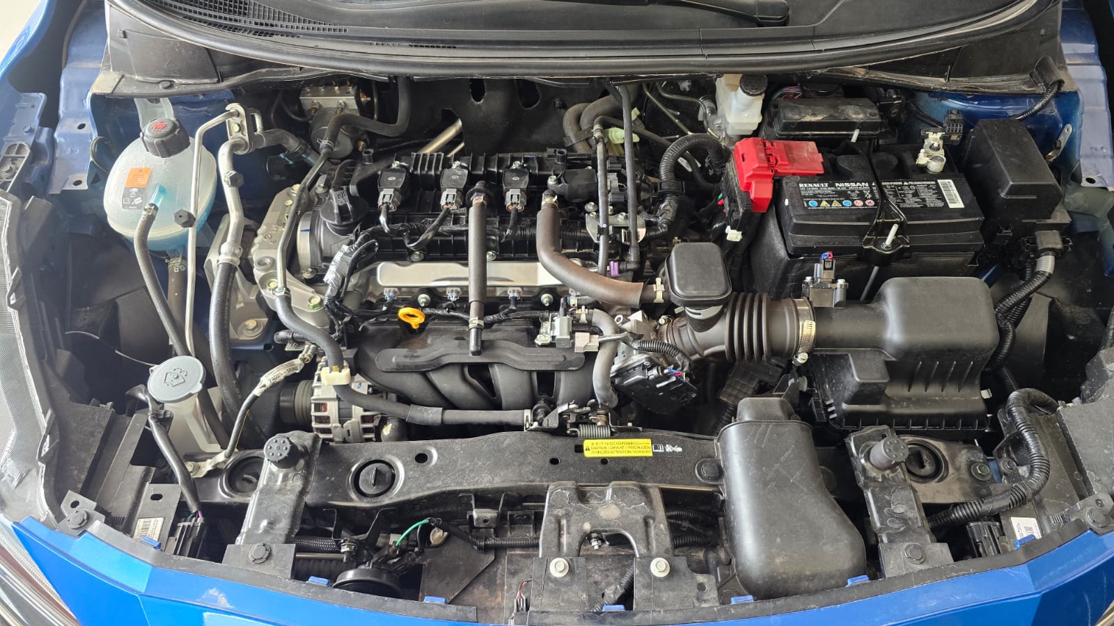 2025 Nissan VERSA 4P SR L41.6 AUT